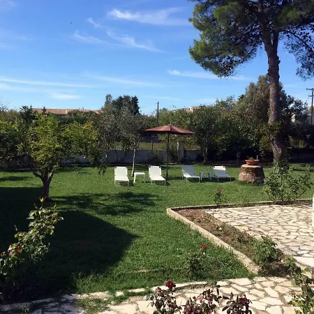 Yiouli Holiday home *