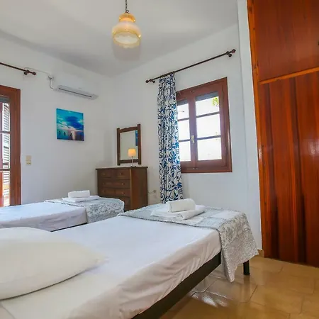 Yiouli * Acharavi (Corfu)